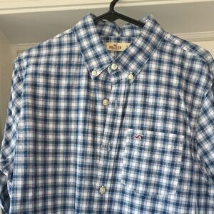 Hollister Men's Light and Navy Blue Plaid Button-Down Shirt